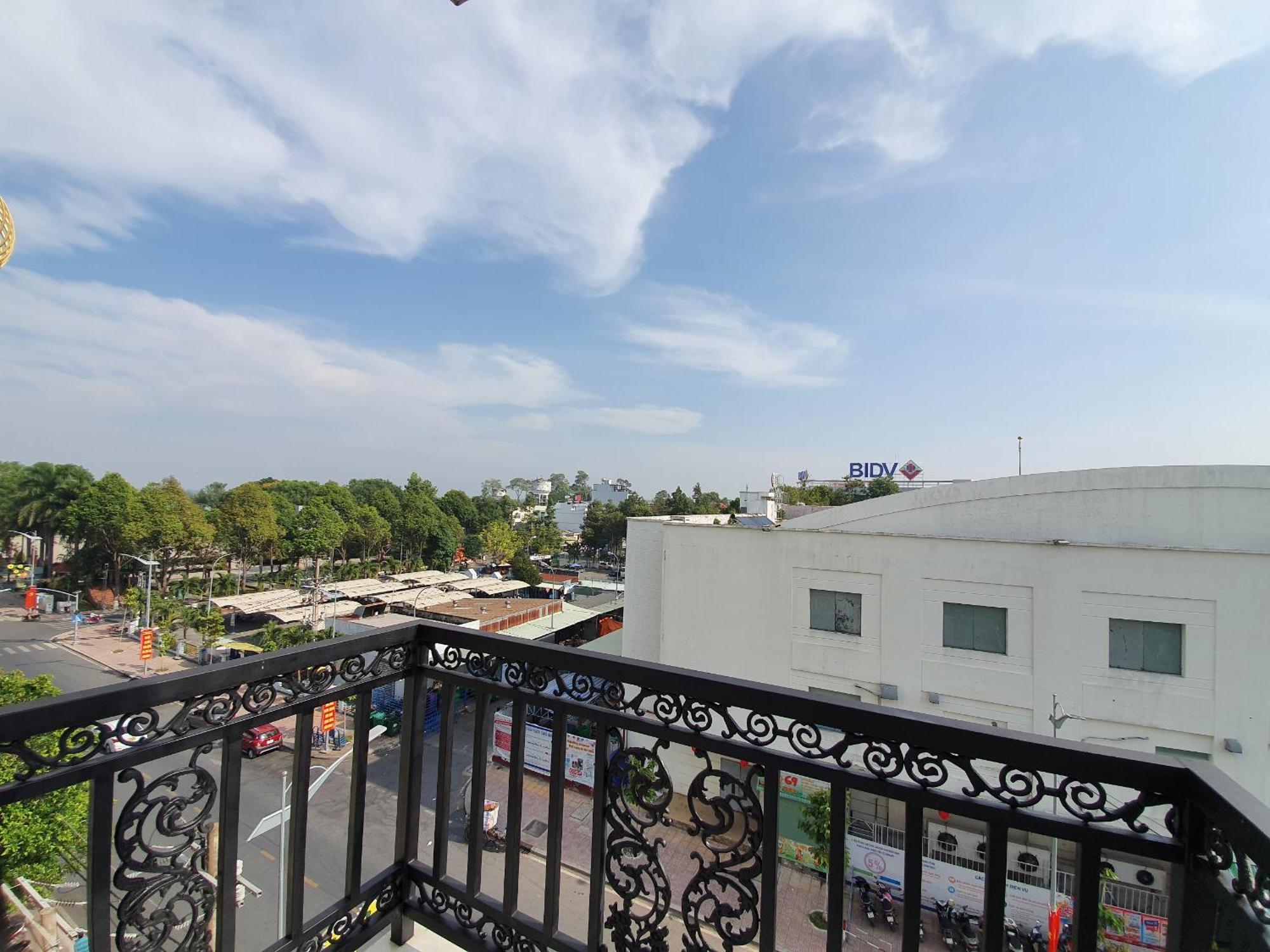 Minh Khue Hotel Виньлонг Экстерьер фото