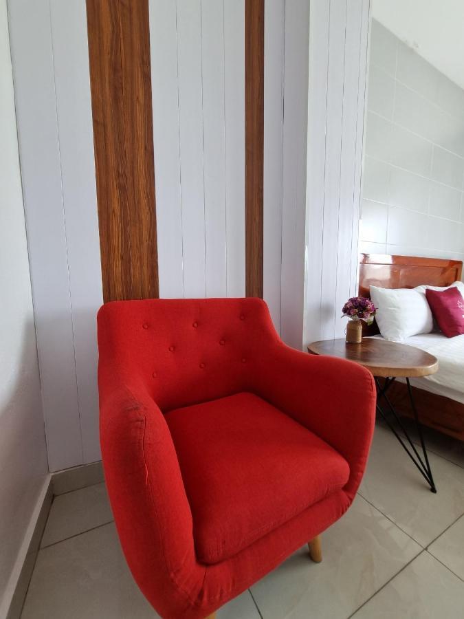Minh Khue Hotel Виньлонг Экстерьер фото