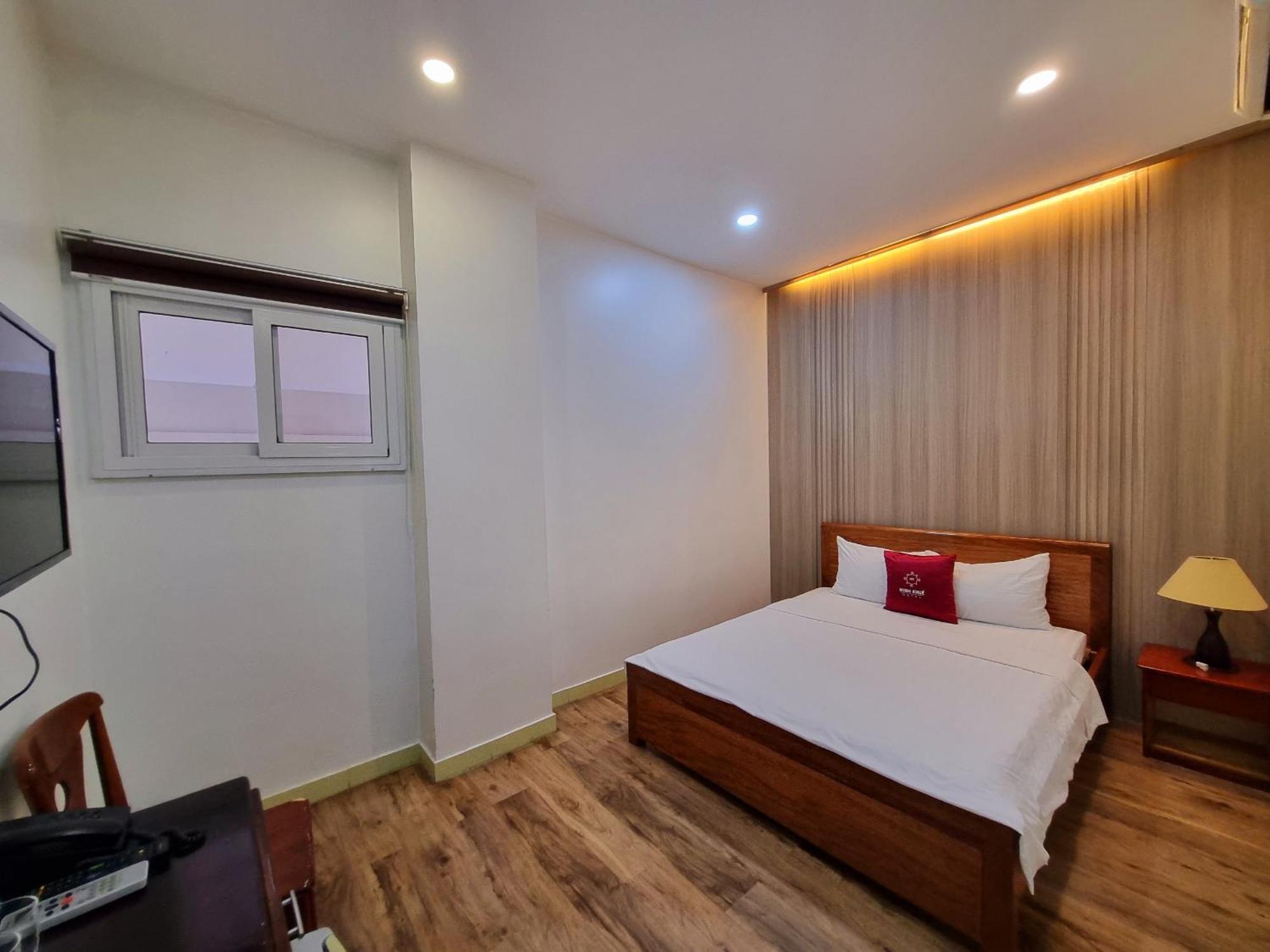 Minh Khue Hotel Виньлонг Экстерьер фото