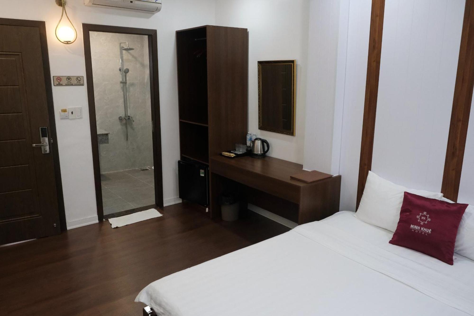 Minh Khue Hotel Виньлонг Экстерьер фото