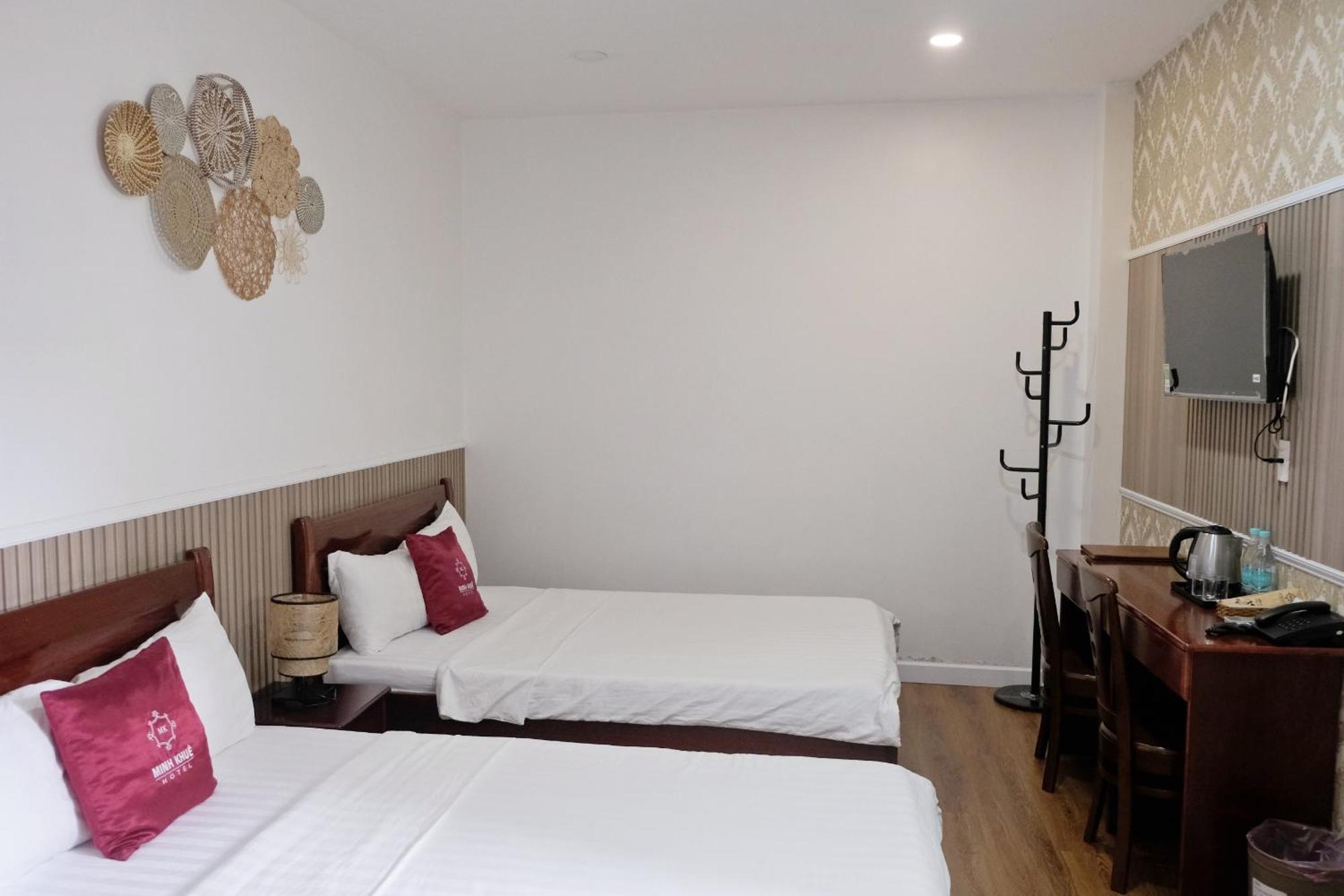 Minh Khue Hotel Виньлонг Экстерьер фото